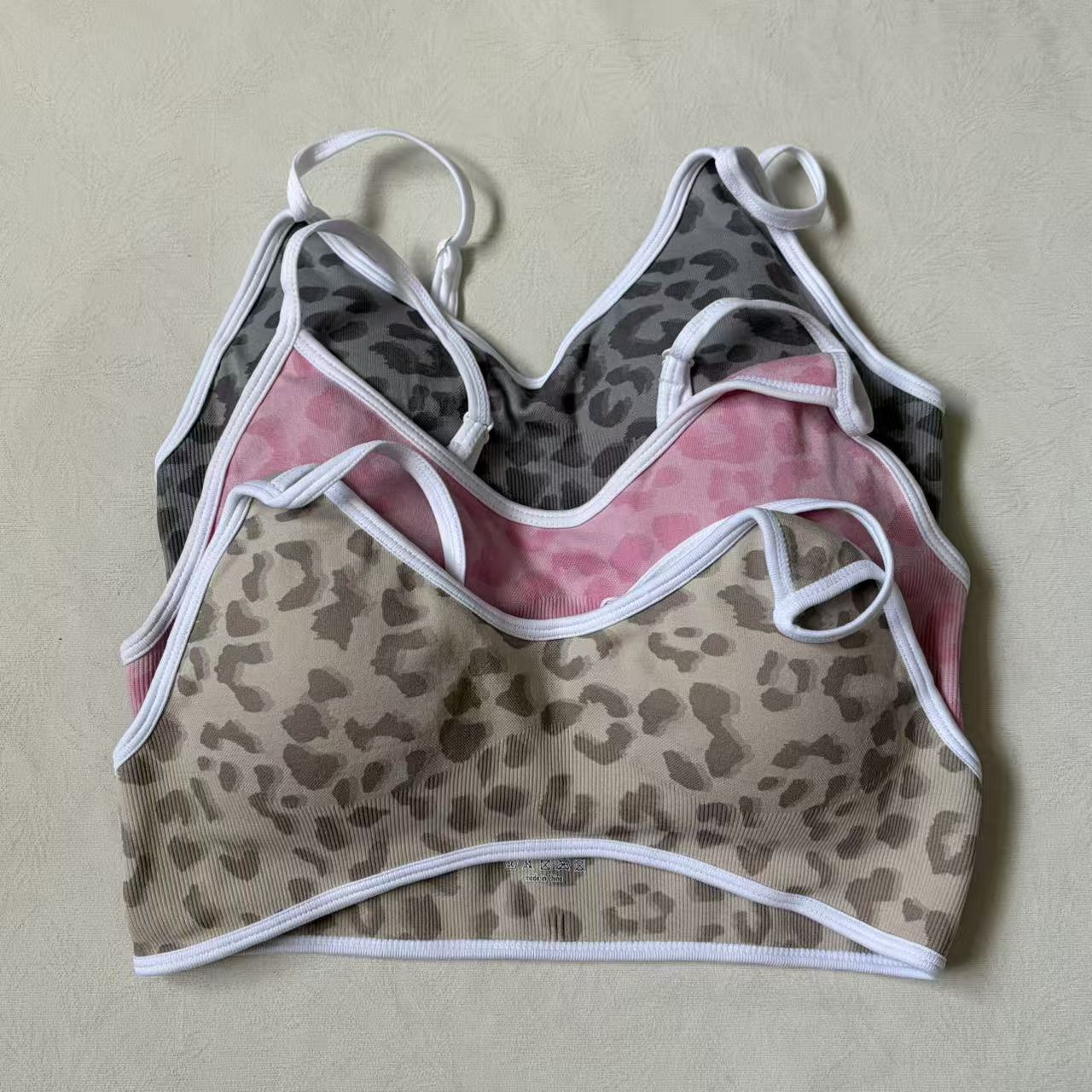 LOGO Rompi Olahraga Wanita den - Sports Bra Racerback ulasan dan harga